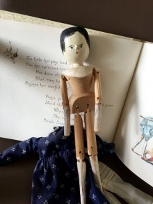 他の写真2: ペグドール　オランダ人形　２９ｃｍ      人形の家　アンティーク  ウッデンドール A