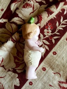 他の写真2: 緑のリボンの女の子ドール　ドイツ生まれのオールビスク 人形遊び ドールハウス ジャーマンアンティーク　ヘルトヴィヒ
