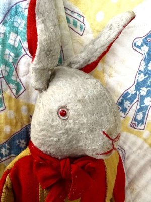 画像1: ドレスアップした白兎    ホワイトラビット     ヴィンテージ　個性派うさぎ   イギリスのウサギ　　