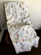 ピーターラビット　　ヴィンテージのファブリック   A