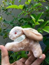 ピンクの跳ね飛びうさぎ　  ジャパンラビット　レトロなぬいぐるみ　