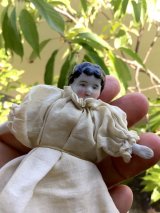 小さなチャイナショルダードール　１０ｃｍ　ジャーマンアンティーク　チャイナヘッド