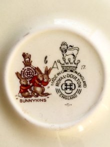 他の写真3: バニキンズ　ロイヤルドルトン　古い時代のソーサー   小皿