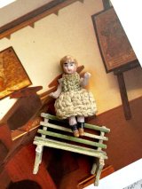 ブラウンシューズのミニチュアドール　４ｃｍ　オールビスク　HERTWIG　ドールハウス  A