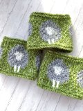 マグコージー 　草色の羊模様　ハンドニット    from  LONDON