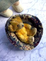 はちみつ色のテディベア　フエルトパッチの小熊　ドイツのヴィンテージ