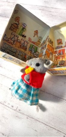 他の写真2: 赤レンガのペットショップ ＆ ネズミの女の子　ベーカリー　小さな家　ブリキ缶　英国　　