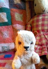 フエルト耳の小さなクマさん　ヴィンテージ　　１１ｃｍ　テディベア