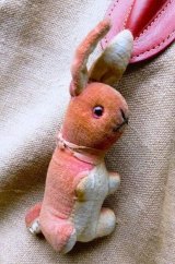 ベルベットうさぎ　桃色カラー　海を渡ったジャパンラビット　小さなサイズ　９，５ｃｍ