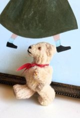  刺繍目のミニチュアベア     ４，２ｃｍ　アニタオリバー　アーティストベア　from LONDON
