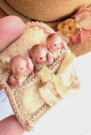 画像5: 三つ子ちゃん　ミニチュアドール　人形遊び　ジャーマンアンティーク　ドールハウス