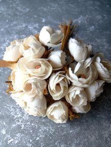 他の写真2: バニラ色の布花　　アンティークコサージュ   ★ブーケ　ドール制作    　素材　造花
