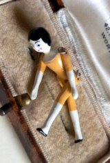 ペグドール　スコットランドのミニチュア　ピューター　ドールハウス　４ｃｍ　　