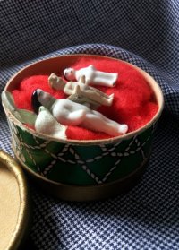 白いミニチュアドール　フローズンシャーロット　  人形遊び 　　１９世紀　　　　　　