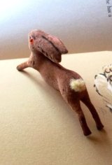 ちびっこ ウサギ　ワグナー社　お猿さんのラベル　オレンジの眼