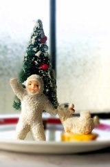 粉雪まとったスノーベビー ＆ そり遊びのしろくま　オールビスク　