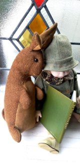 イングランドの古いウサギ　野うさぎ　ピーターラビット　アンティーク　３０ｃｍ