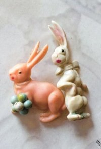 ホワイトラビット　ウサギのブローチ　２点セット　４０年代
