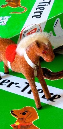 他の写真1: 栗毛の馬　サラブレッド　お猿さんのラベル　ワグナー社  Max Carl Toys
