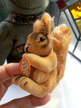 ふさふさしっぽのリス　ベルベット　栗鼠　９ｃｍ　シュタイフ　５０年代　