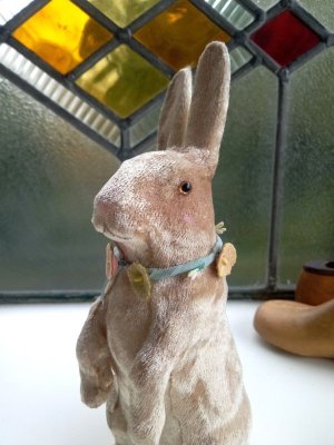 画像3: 花飾りを結んだベルベットラビット　１４ｃｍ　スタンディングポーズ　ヴィンテージ