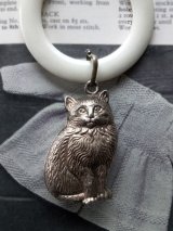 銀の猫　ヴィクトリアン　ベビーラトル　ロンドン骨董街より　