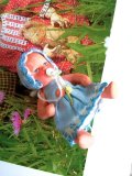 オールビスクのミニチュアドール　７，５ｃｍ　ヘルトヴィヒ 　HERTWIG　ブルーのベビー服