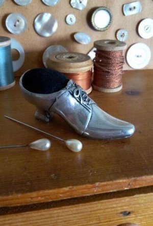 画像1: 靴型のピンクッション　ヴィクトリアン　シューズ　 ヴィンテージ　