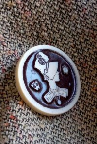 デザインの素敵な ARTID　BUTTON　レディ　英国　