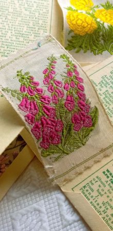 他の写真3: 花刺繍カード　イギリス　KENSITAS　シガレットカード ５種セット B　シルク 　コラージュにも　コレクション