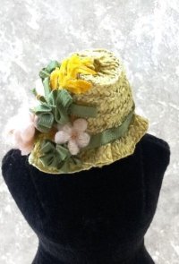 若草色のフラワーハット　E　人形用    麦わら帽子  ミニチュアサイズ　