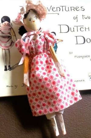 画像1: 小さなサイズのペグドール　人形の家　アンティーク 　１７ｃｍ　ウッデンドール 