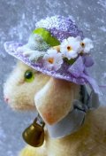 すみれ色のフラワーハット　B　人形用    麦わら帽子  ミニチュアサイズ　
