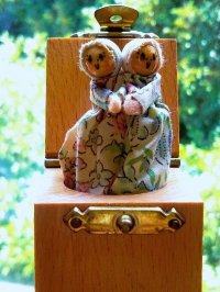 びっくり箱　ハンドメイドドール　Ann Fuller 　アンフラー　リバティ オブ ロンドン　　　　