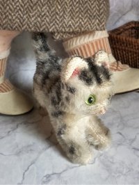 小さいしま猫ベビー　ハーマン　８．５ｃｍ　ヴィンテージキャット 　