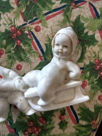 そり遊びのこども　オールビスクドール　