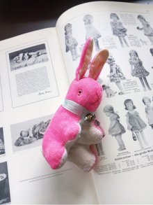 他の写真2: レトロなジャパンラビット　ヴィヴィッドピンク　ヴィンテージのうさぎ