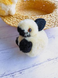 シュタイフのパンダうさぎ　４ｃｍ　毛糸玉　WOOL　ポンポンラビット