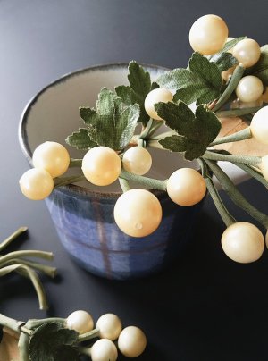 画像5: バブルのパーツ　木の実　デコレーション　造花２束　クラフト素材　