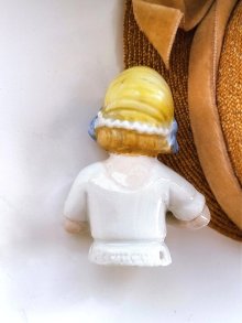 他の写真1: ハーフドール　陶器　５，３ｃｍ　ピンクッションドール　窓辺のオブジェ