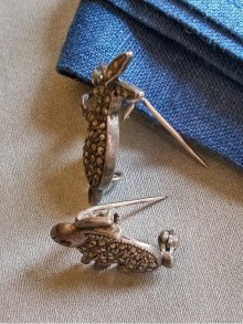 他の写真3: うさぎのブローチ　銀細工　シルバー　２点セット