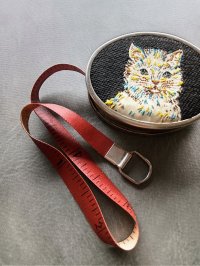 テープメジャー　おすまし猫さんの刺繍　ヴィンテージ　裁縫コレクション
