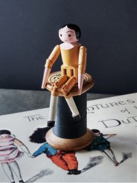 ペグドール　オランダ人形　５，２ｃｍ　from  LONDON　人形の家　