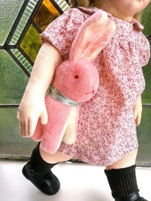 他の写真1: レトロなうさぎ　さくら色　海を渡ったジャパンラビット　１１ｃｍ