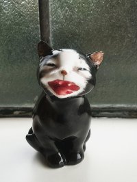ラッキーという名の黒猫さん　英国　ロイヤルドルトン　
