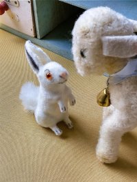 元気いっぱいのちびっこうさぎ　白兎　ワグナー社　WAGNER　ラビット