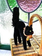目が点になってるベルベットの黒猫　トムキャット　シュタイフ　８ｃｍ
