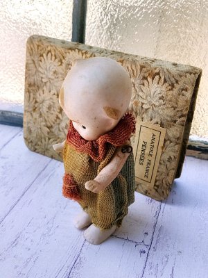 画像2: ピエロになりたかった子供　ビスクドール　アンティーク　８ｃｍ　HERTWIG