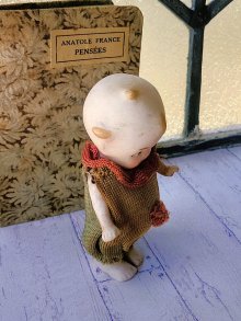 他の写真1: ピエロになりたかった子供　ビスクドール　アンティーク　８ｃｍ　HERTWIG