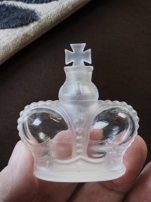 他の写真3: 王冠ボトル　フロストガラス　窓辺のオブジェ　香水瓶　Prince Matchabelli